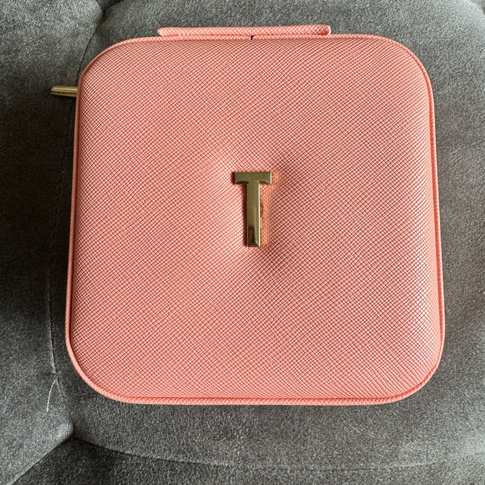 Jewelry travel case